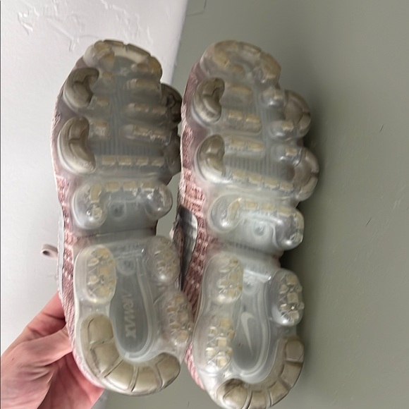 Nike Women's Air VaporMax Flyknit Shoes - Gray - Picture 3 of 3